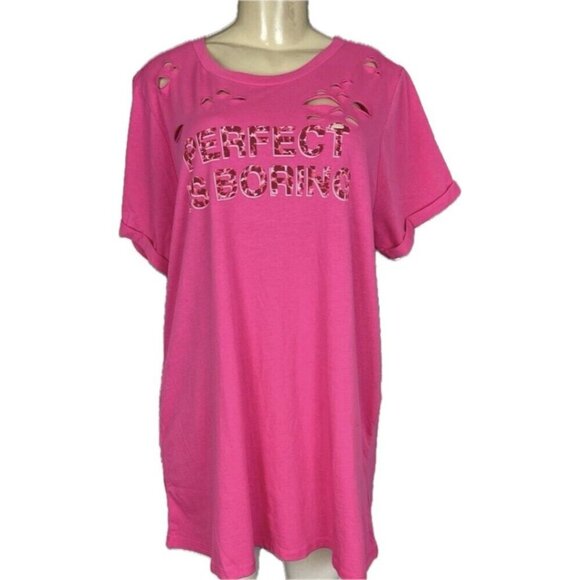 Torrid +4 Pink Crew Neck Distressed Camo Text Perfect Is Boring Short Sleeve Tee - Picture 4 of 6